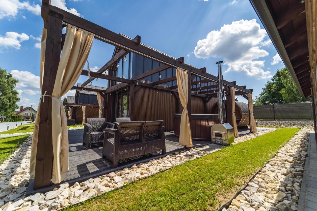 Village Resort Sauna & Jacuzzi & Netflix Tworkowa Exterior foto