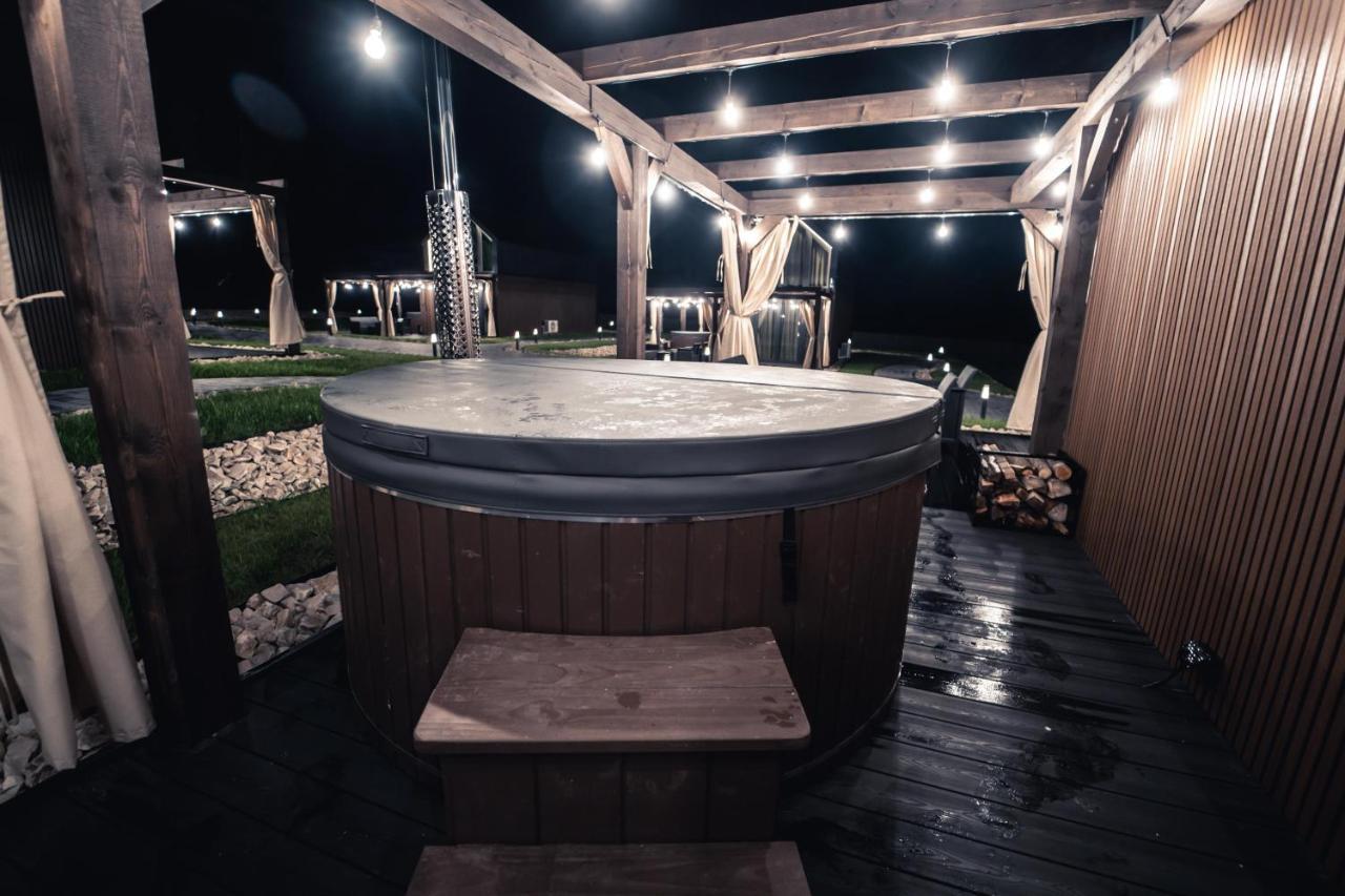 Village Resort Sauna & Jacuzzi & Netflix Tworkowa Exterior foto