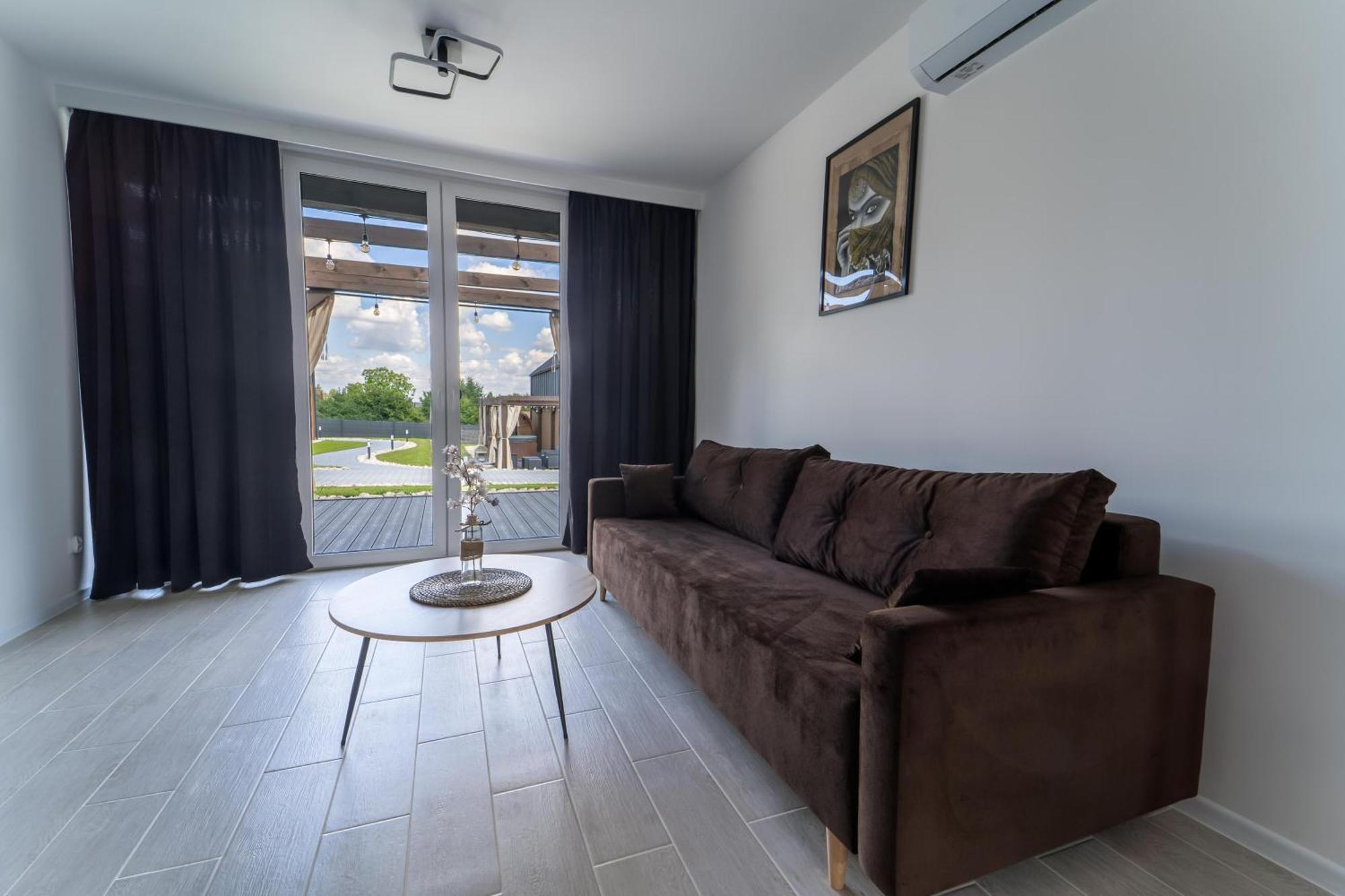 Village Resort Sauna & Jacuzzi & Netflix Tworkowa Cameră foto