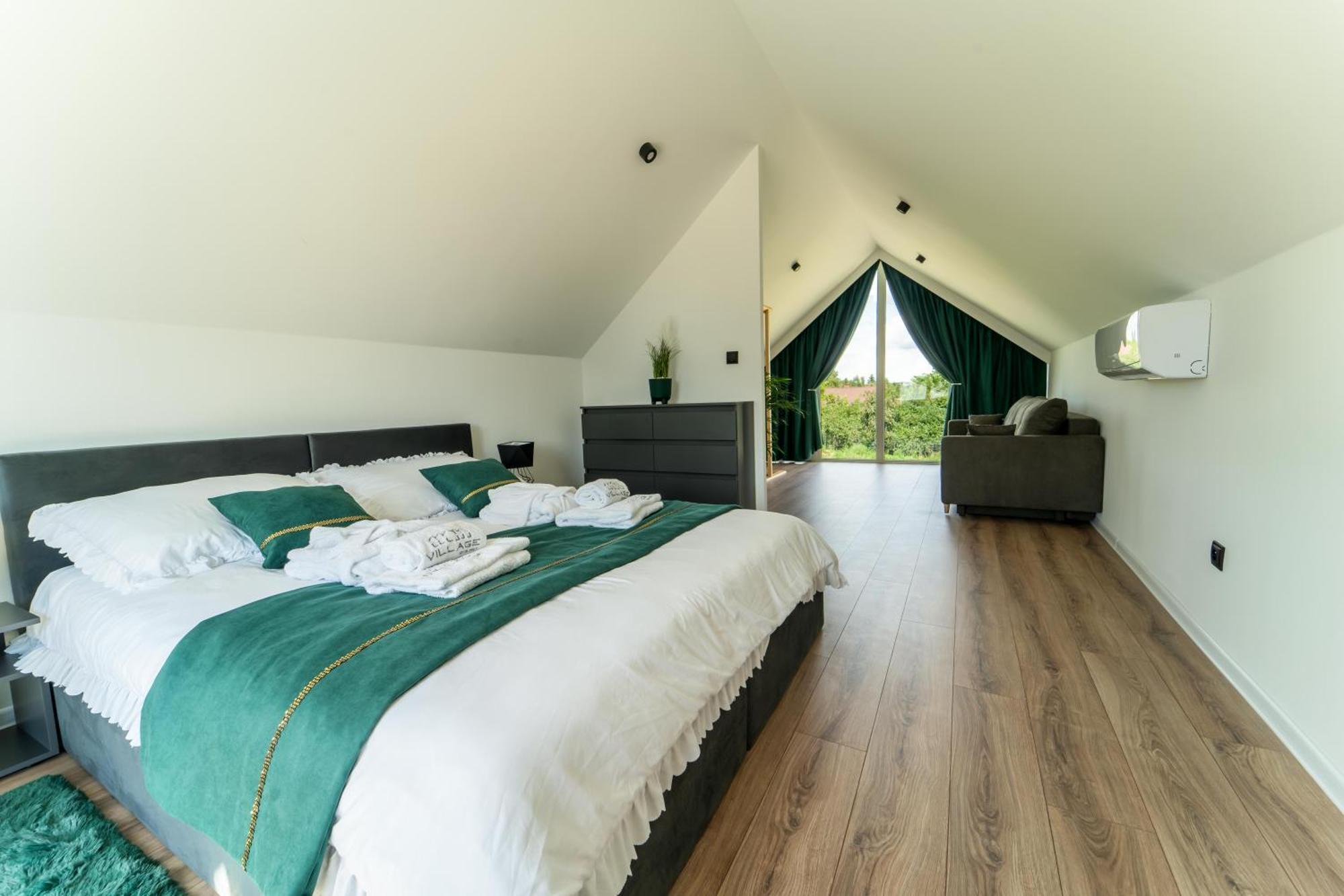 Village Resort Sauna & Jacuzzi & Netflix Tworkowa Cameră foto
